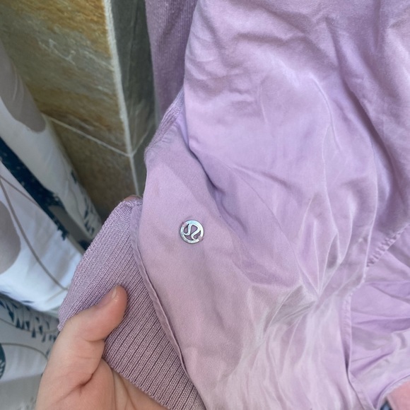 lulu lemon lilac cut out seater - Picture 5 of 5